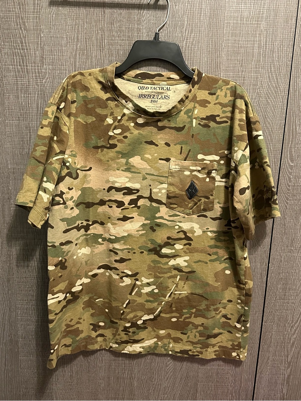 Qilo Tactical Men's Short-Sleeve Camo Pocket Tee - Multicam